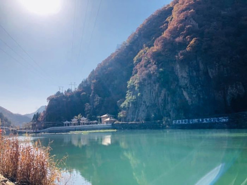 河南盧氏湯河溫泉圖片 三門峽盧氏湯河溫泉圖片